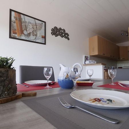 Un Appartement Sur La Marina De St-Gilles Сен-Жиль-Круа-де-Ви Экстерьер фото